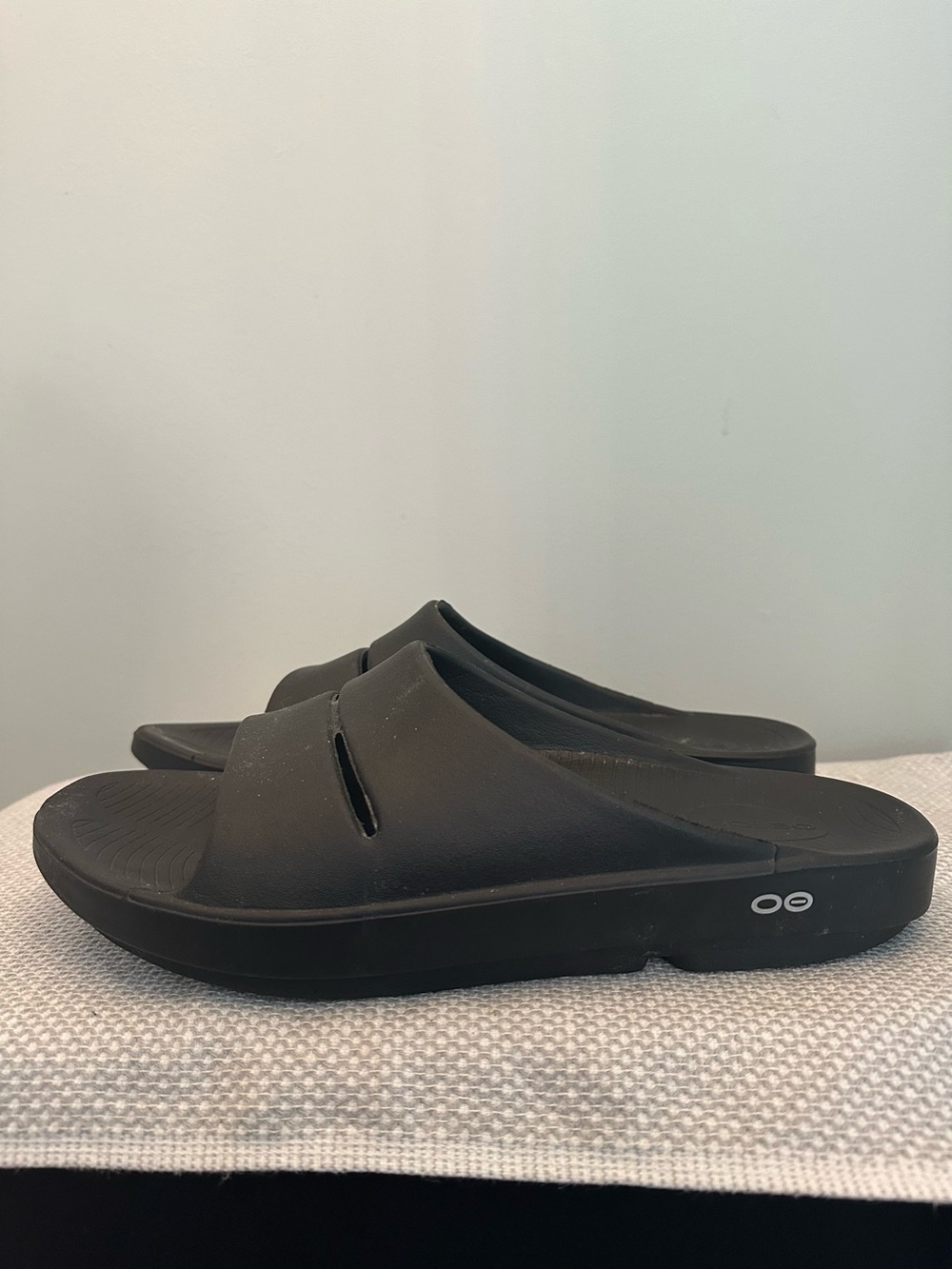 Oofos Ooahh Athlete Recovery Black Slide Sandals Mens 13 Womens 11 EU 44 Comfort